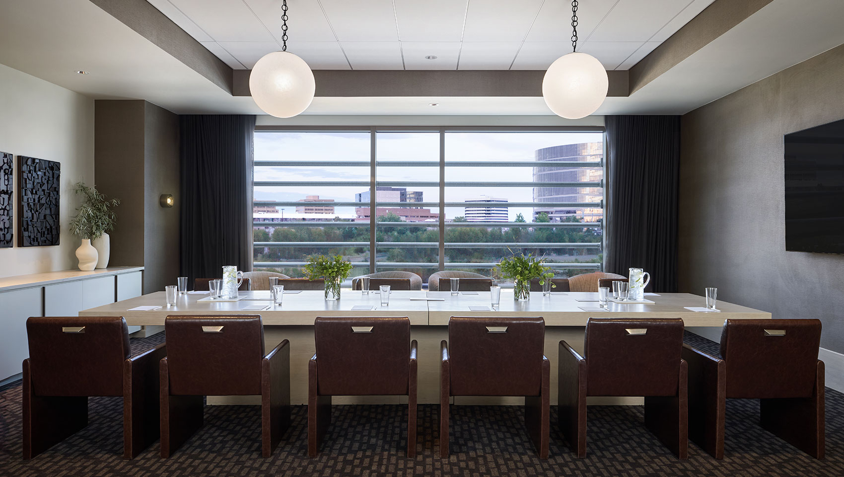 boardroom at kimpton claret